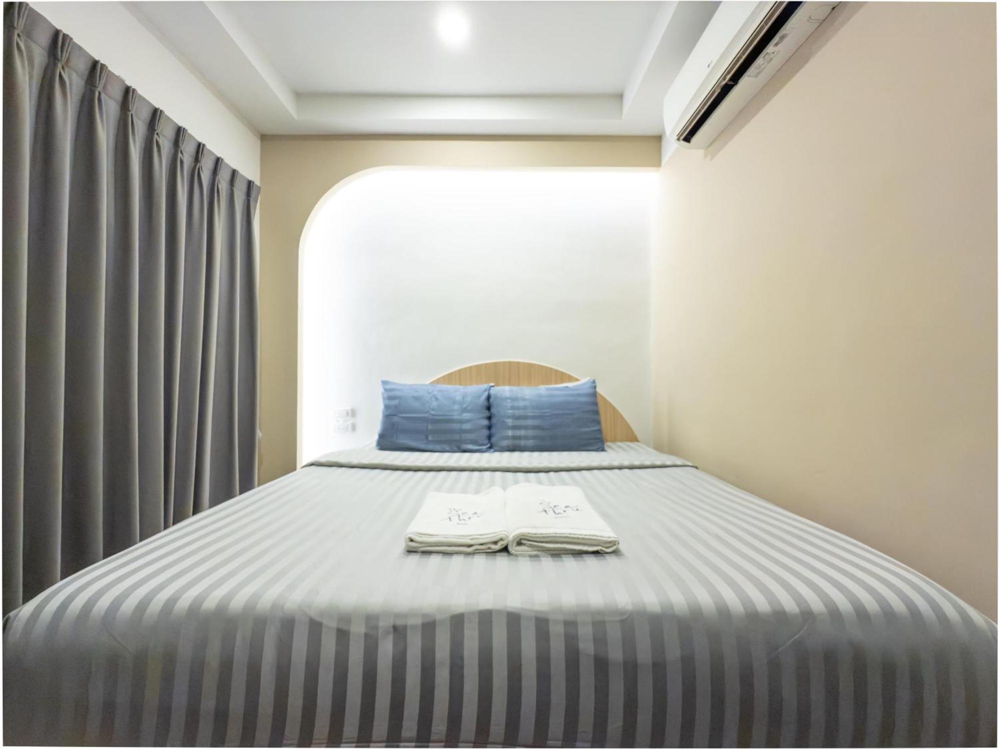 Hotel The Seathru Koh Larn Pattaya Exterior foto