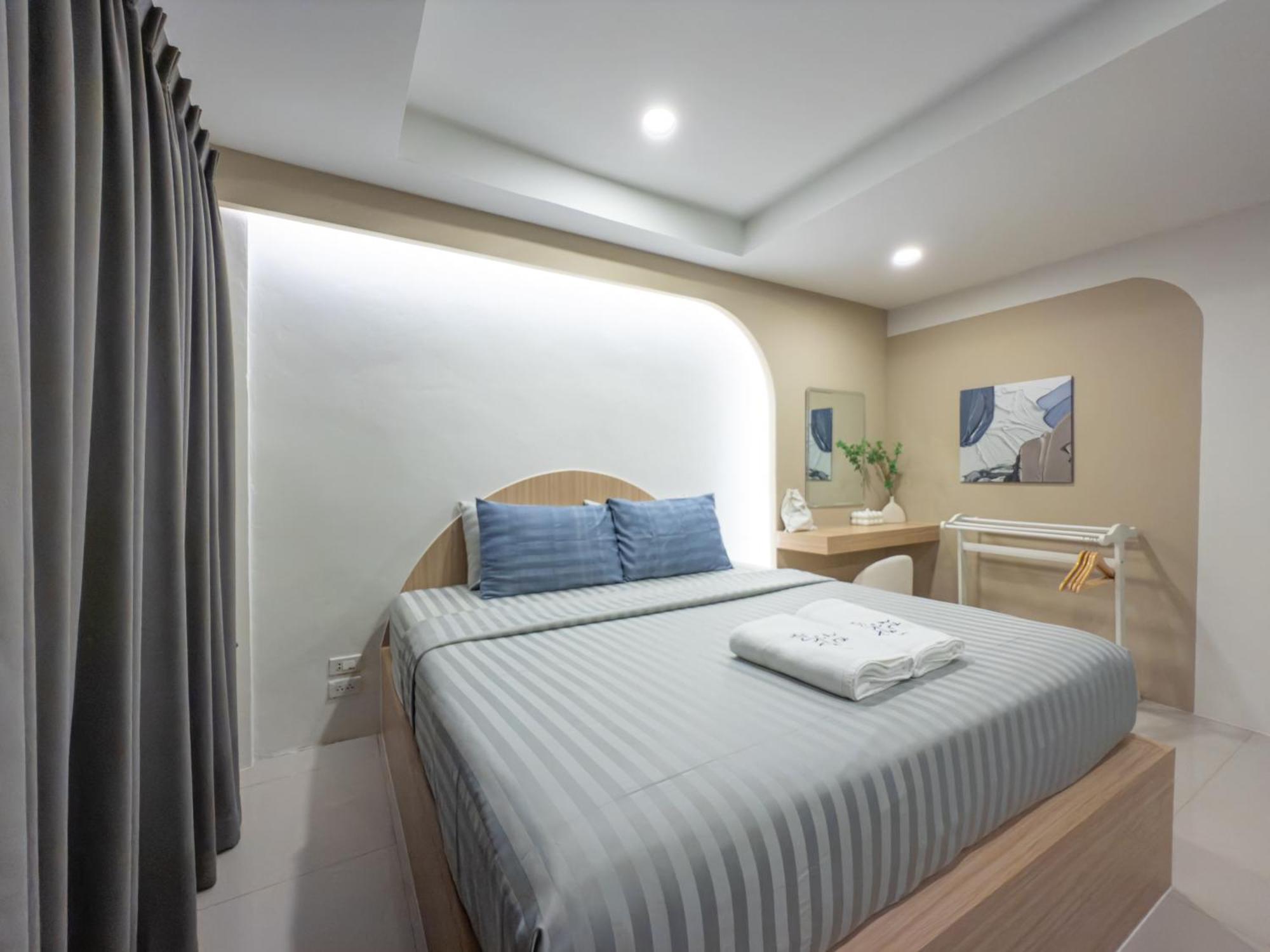 Hotel The Seathru Koh Larn Pattaya Exterior foto
