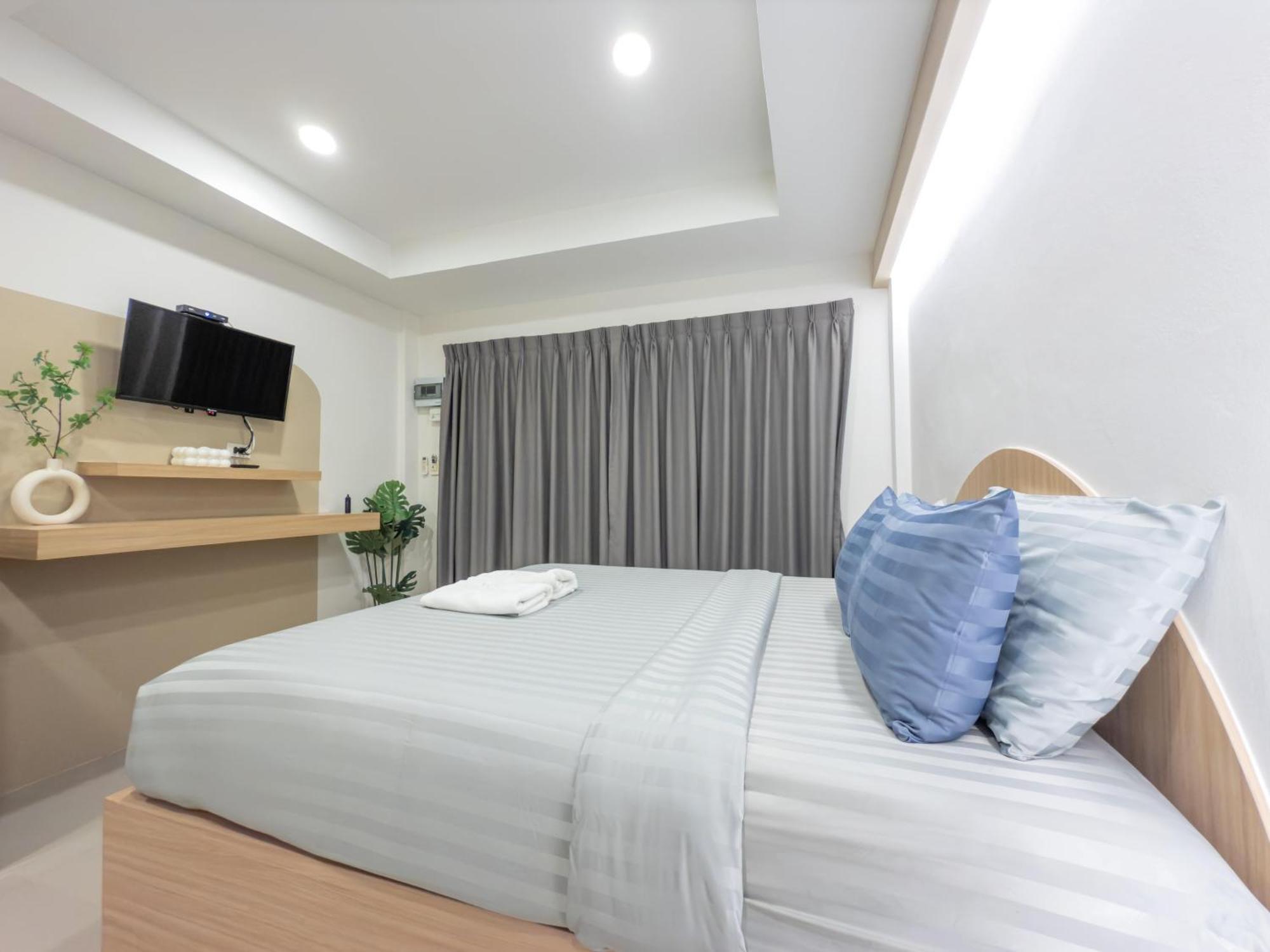 Hotel The Seathru Koh Larn Pattaya Exterior foto
