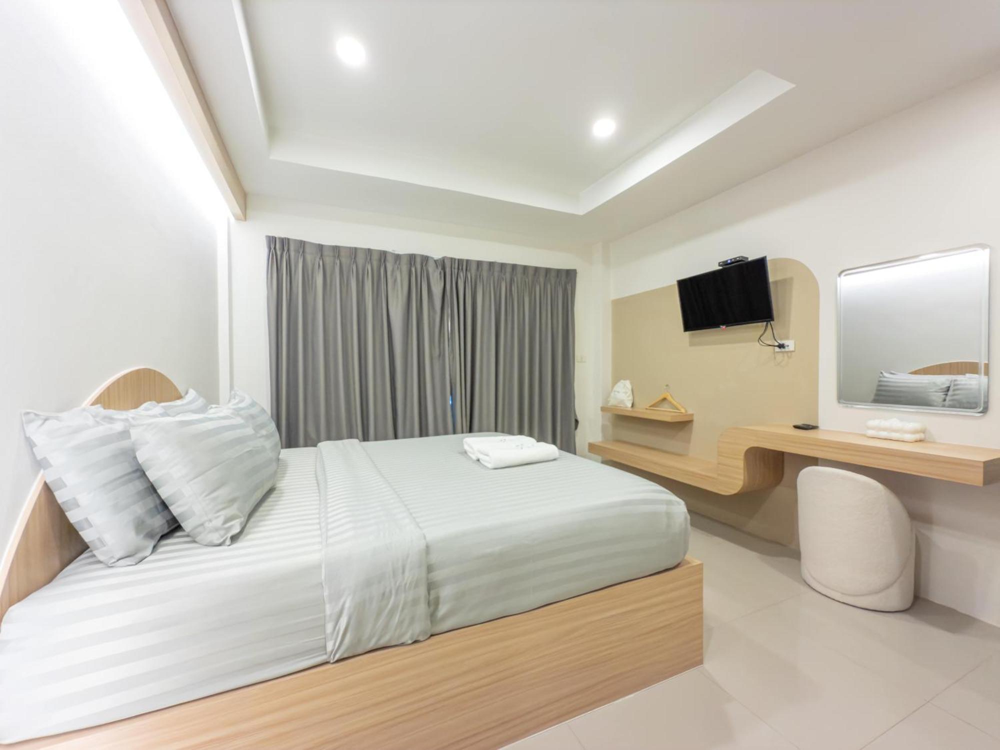 Hotel The Seathru Koh Larn Pattaya Exterior foto