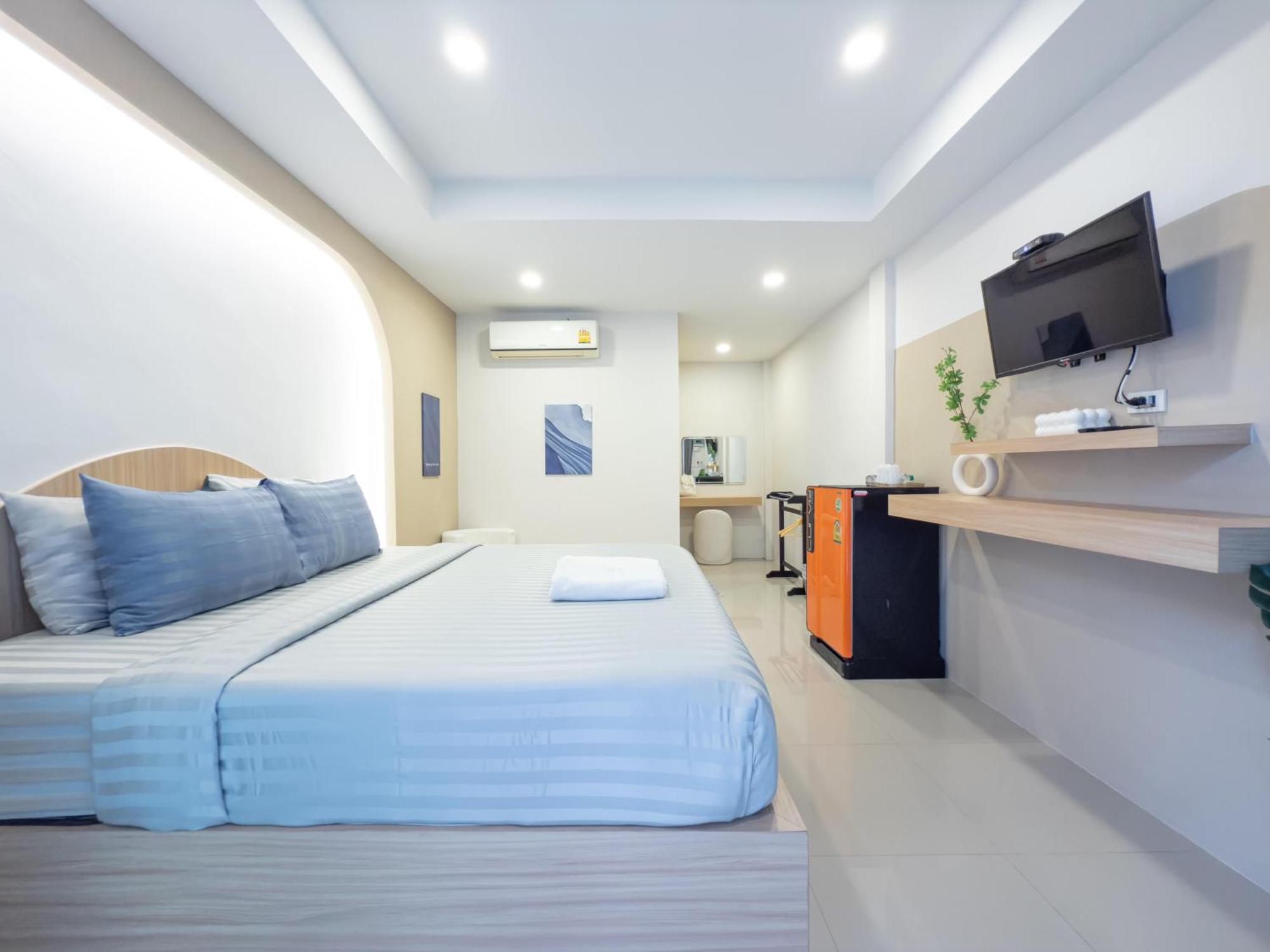 Hotel The Seathru Koh Larn Pattaya Exterior foto