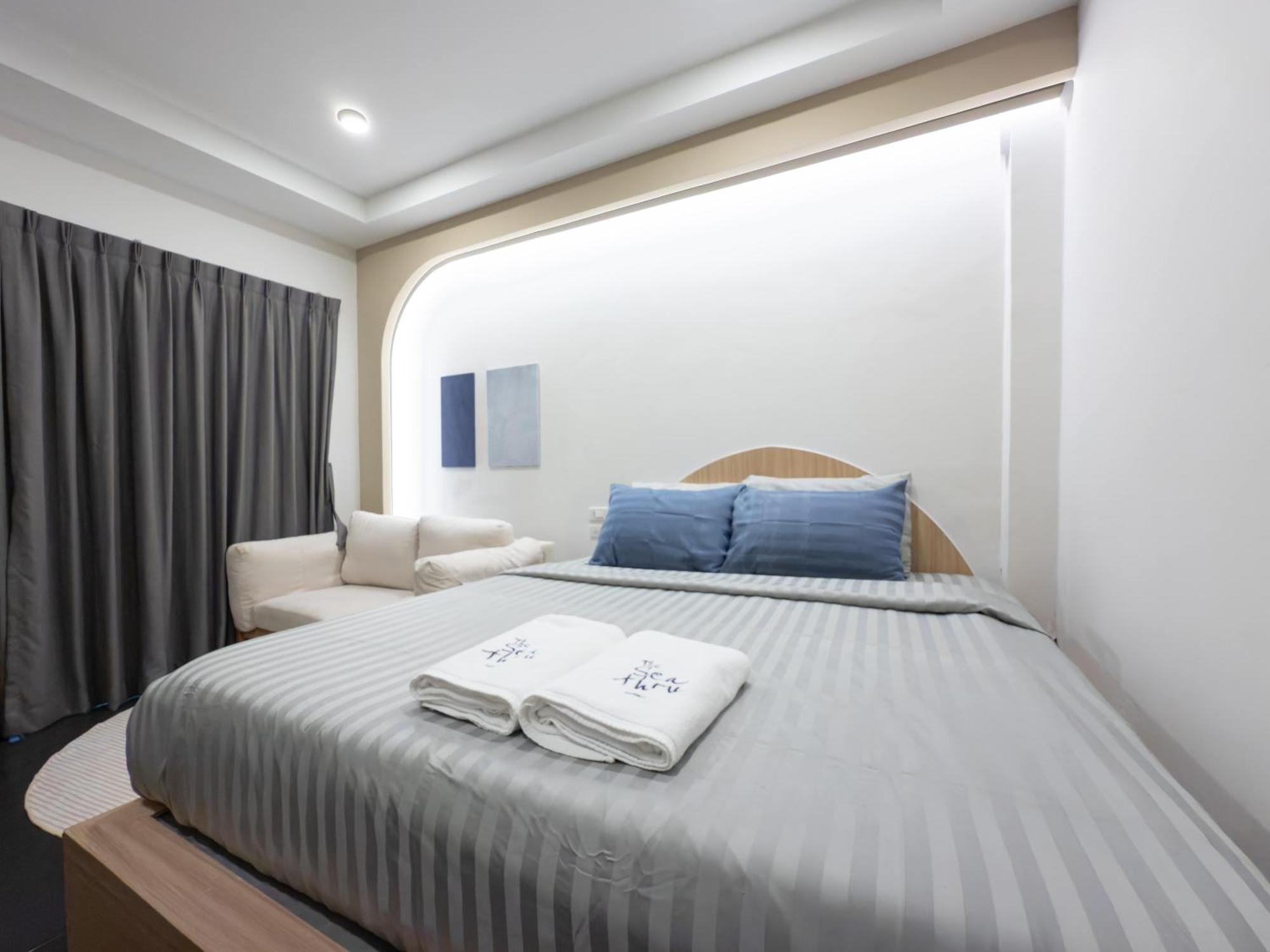 Hotel The Seathru Koh Larn Pattaya Exterior foto