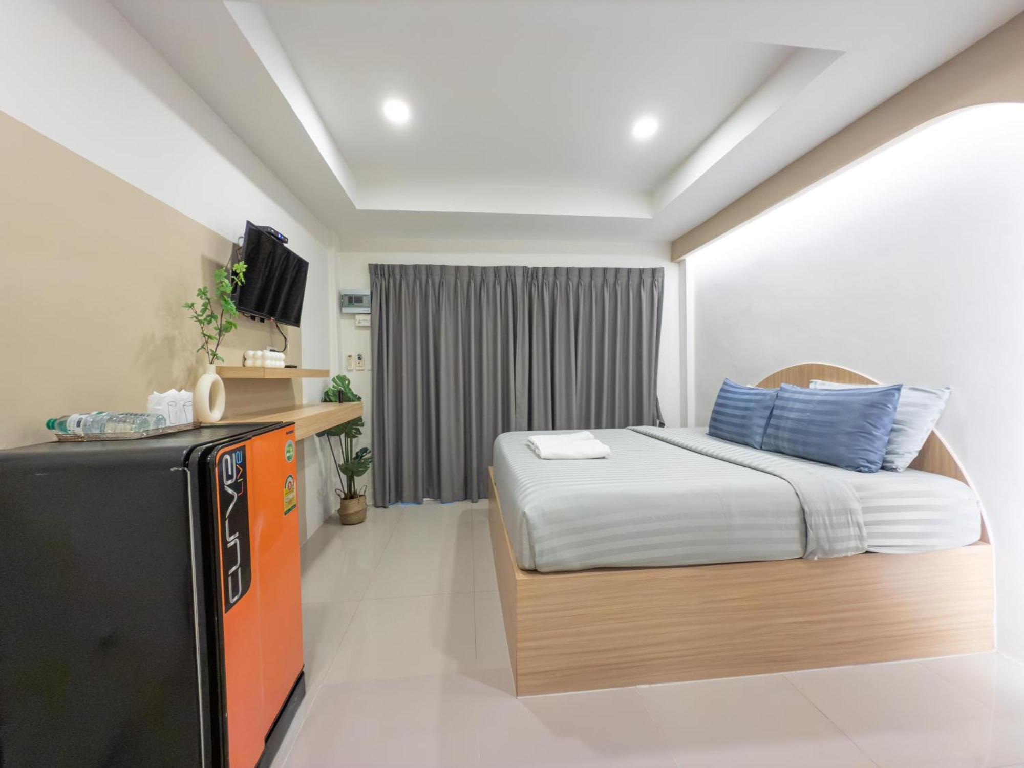 Hotel The Seathru Koh Larn Pattaya Exterior foto